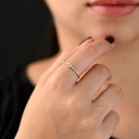 ANILLO CORAZON CON CIRCONES LATERALES