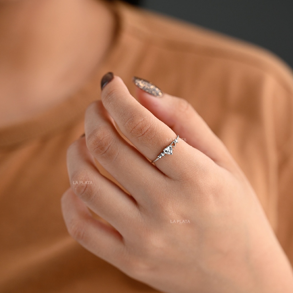 ANILLO CORAZON RANURADO  ORO BLANCO