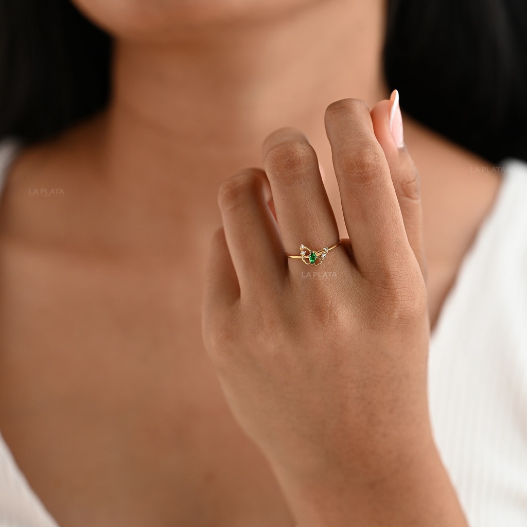 ANILLO MARIPOSA CIRCONADA
