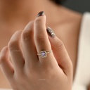 ANILLO CUADRADO CON CIRCÓN