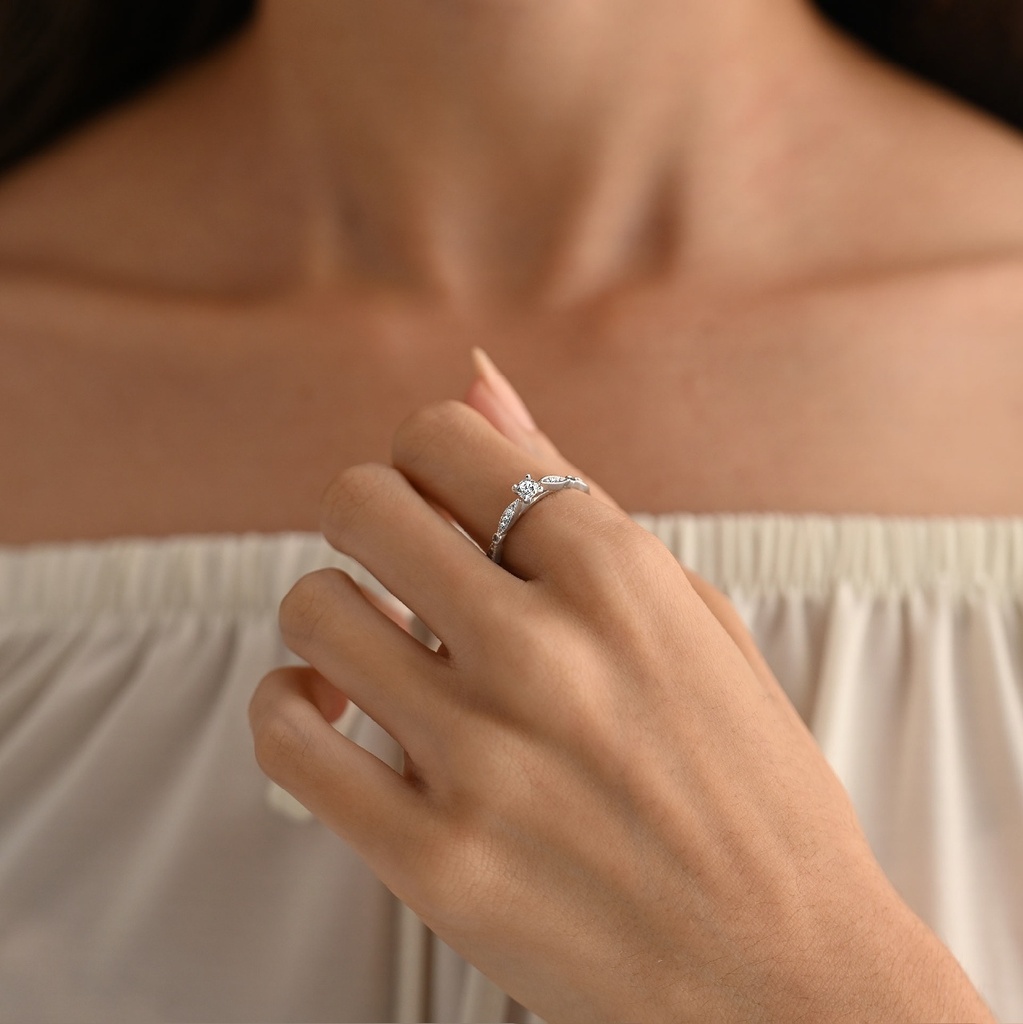 ANILLO CIRCON DESTELLO ETERNO