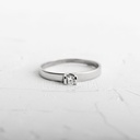 ANILLO ORO BLANCO ESENCIA CÁLIDA