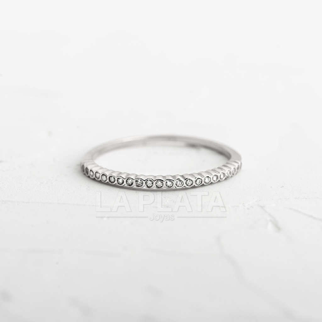 ANILLO REDONDO PLANO CON CIRCON ORO BLANCO
