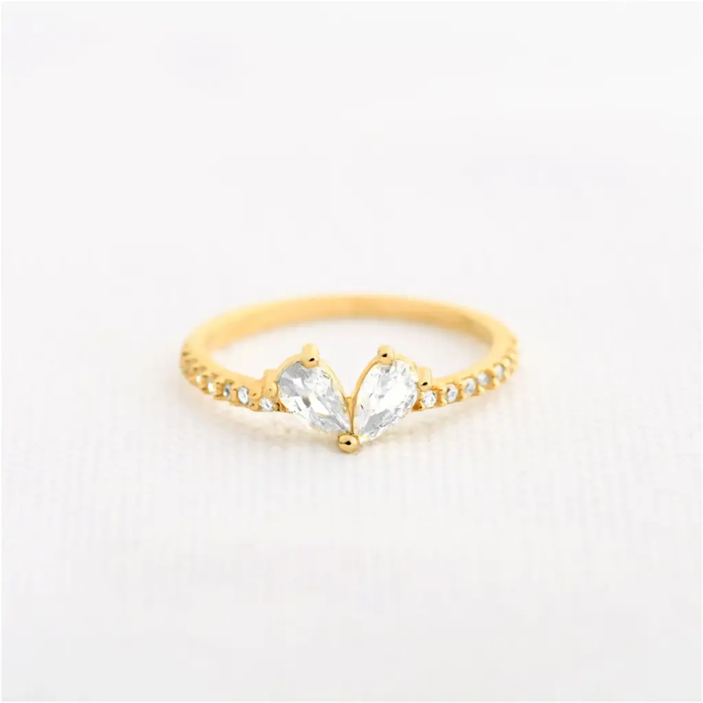 ANILLO CORAZÓN DE CIRCONES