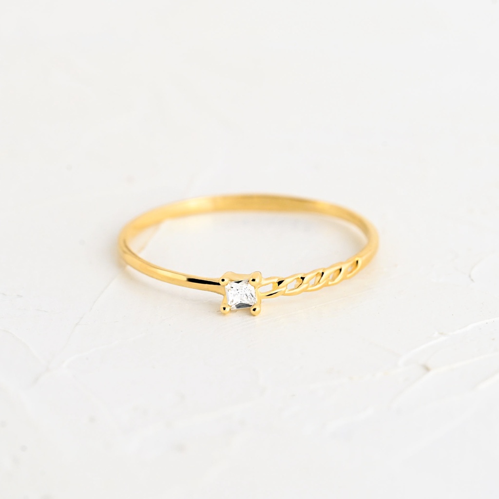 ANILLO CIRCON MITAD TRENZADO