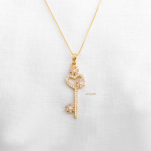 [DN998] DIJE LLAVE CON CORAZON CIRCONADO